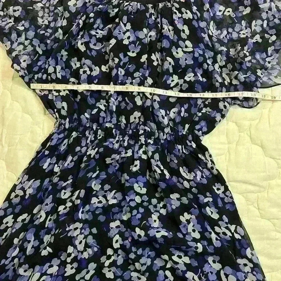 Kate Spade size small hydrangea chiffon dress 100% silk - Picture 6 of 16